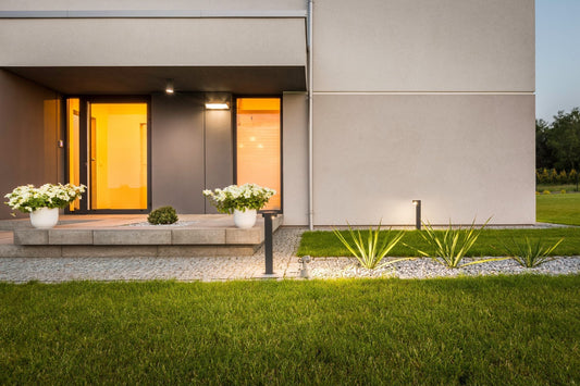 Luminaires Solaires LED : La Tendance Éco-responsable pour les Extérieurs Modernes